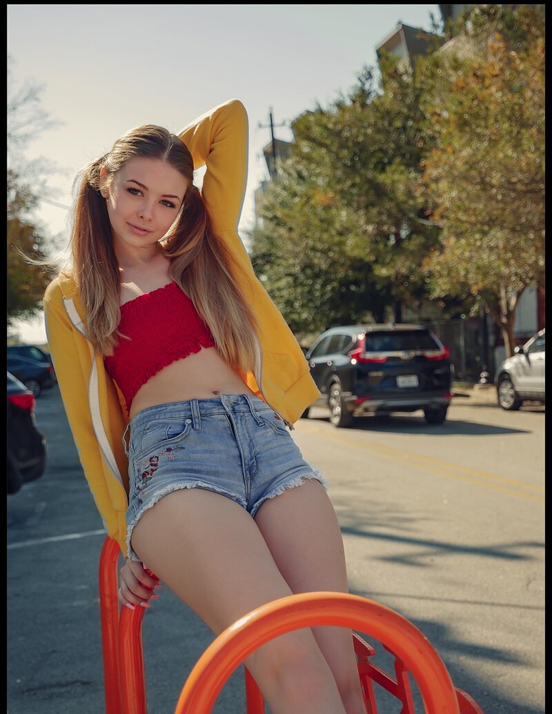 Лилия, 22 года, 1 размер груди